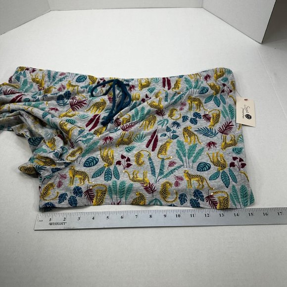 Secret Treasures Womens Size 3X 22W-24W Sleep Short Leopard Leaves New With Tags - Picture 9 of 11